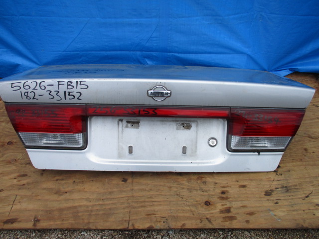 Used Nissan Sunny BOOT / TRUNK